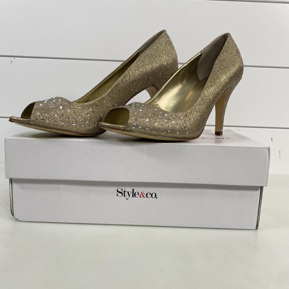 Style & Co Monaee Shoes Womens Sz 9 Gold Peep Toe Glitter Heels Pumps New Years